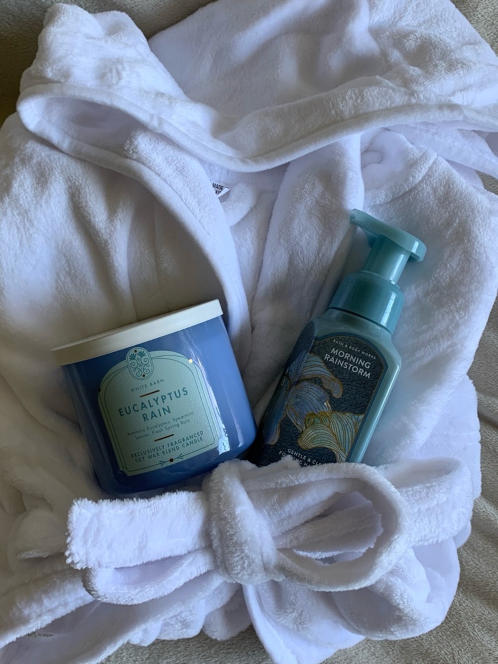 Bath & Body Works & Robe gift set NWT PRICE DROP – SHIPS TOMORROW